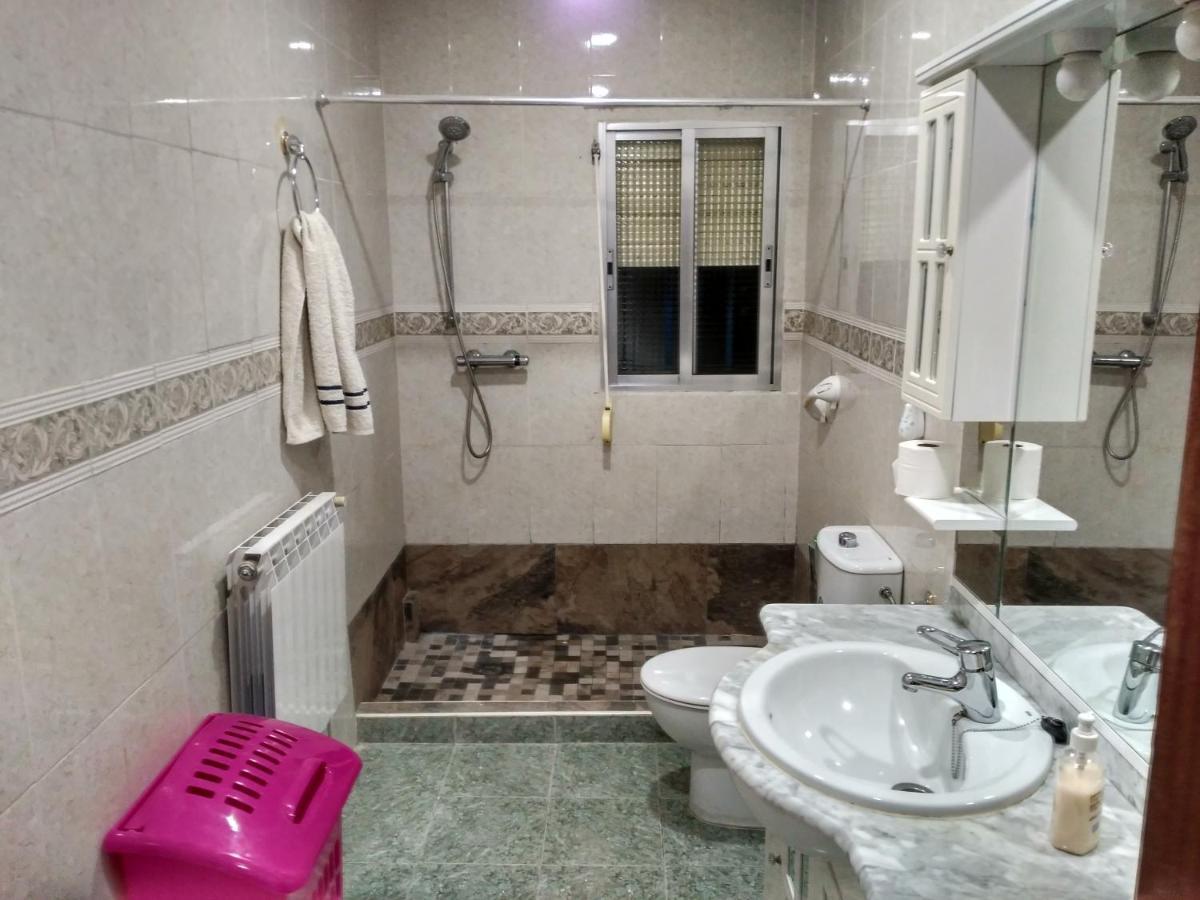 Villa "Luna De Segovia" Leganés Екстериор снимка