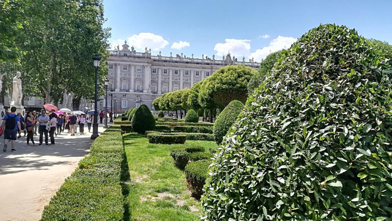 Villa "Luna De Segovia" Leganés Екстериор снимка
